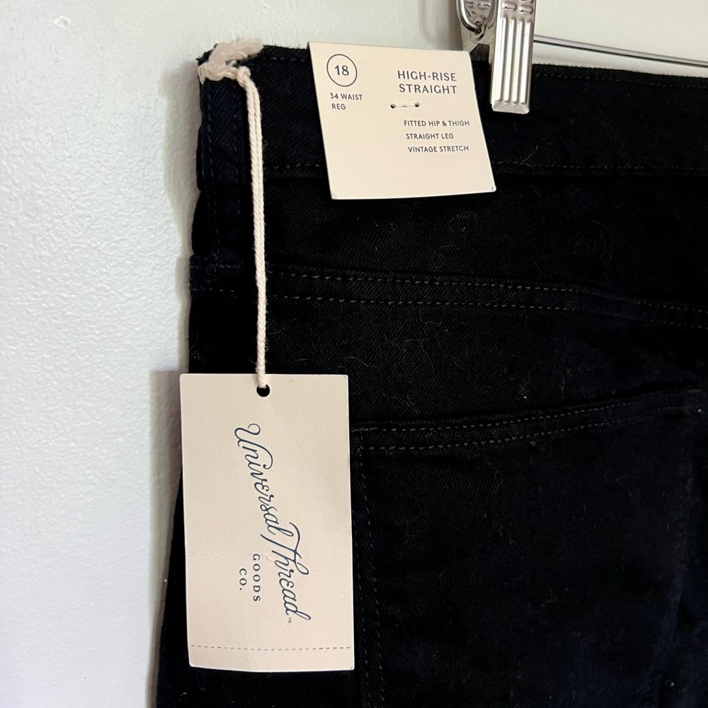 Universal thread black Jean